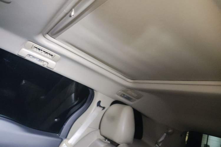 Used Buick GL8 2014 3.0L GT Luxury Business Haoya Edition Headliner