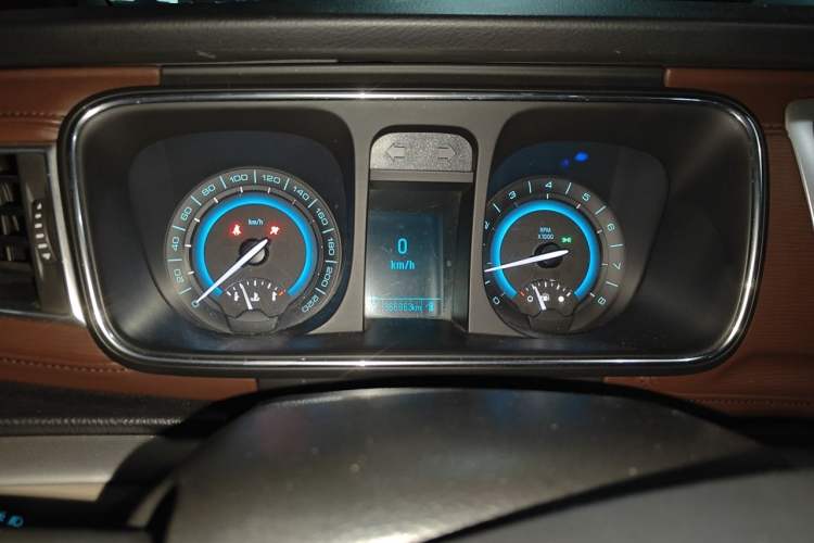 Used Buick GL8 2014 2.4L CT Luxury Business Comfort Edition Instrument Cluster