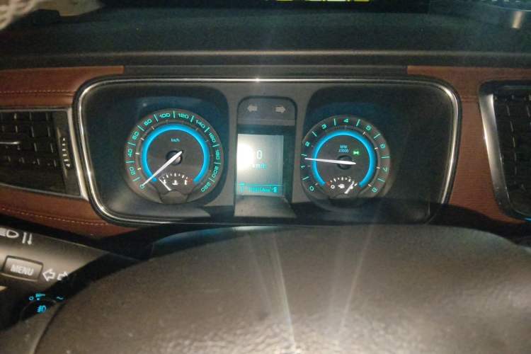 Used Buick GL8 2014 2.4L LT Luxury Business Executive Edition Instrument Cluster