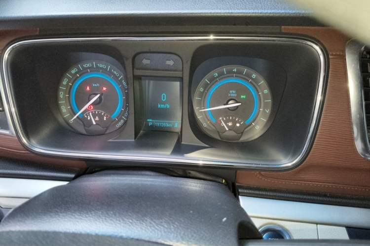 Used Buick GL8 2014 2.4L CT Luxury Business Comfort Edition Instrument Cluster