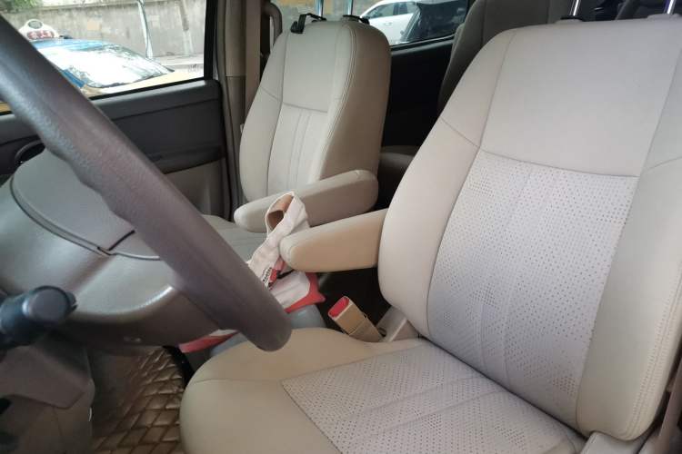 Used Buick GL8 2014 2.4L Classic Edition Left Front Seat