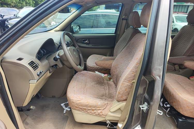 Used Buick GL8 2014 2.4L Classic Edition Left Front Seat