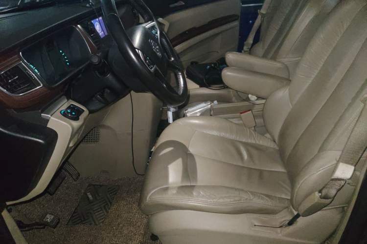 Used Buick GL8 2014 3.0L GT Luxury Business Haoya Edition Left Front Seat