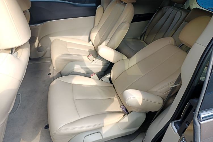 Used Buick GL8 2014 2.4L CT Luxury Business Comfort Edition Left Rear Seat