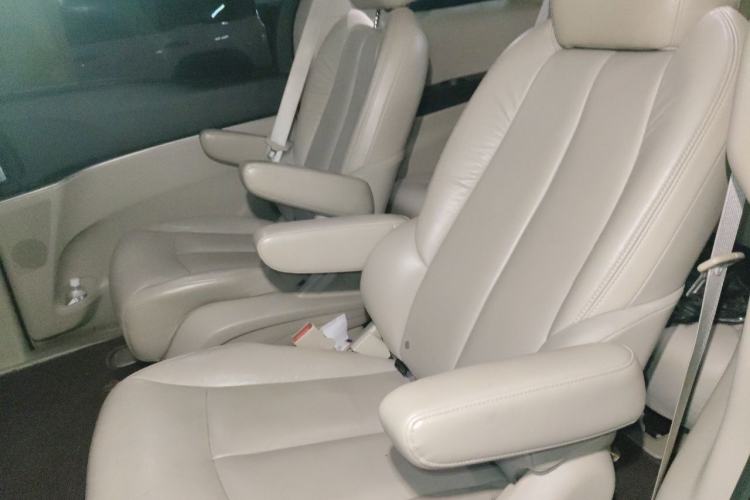 Used Buick GL8 2014 3.0L GT Luxury Business Haoya Edition Left Rear Seat