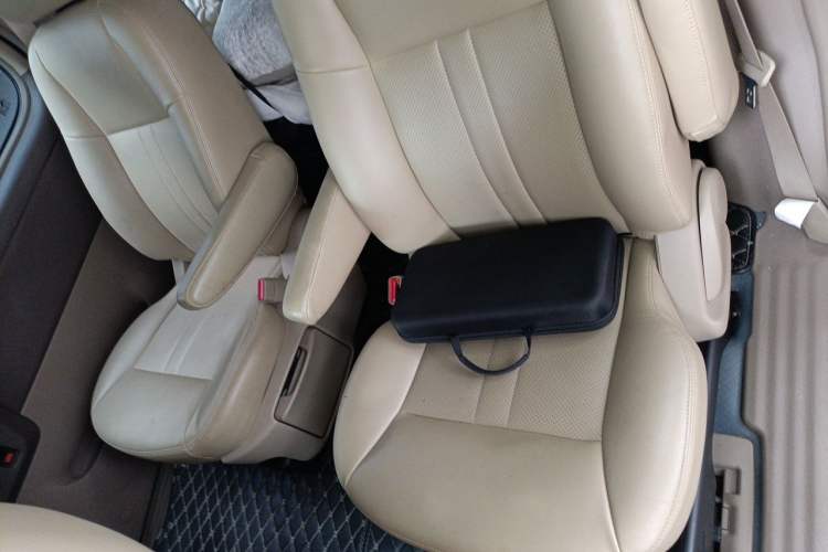 Used Buick GL8 2014 2.4L Classic Edition Left Rear Seat