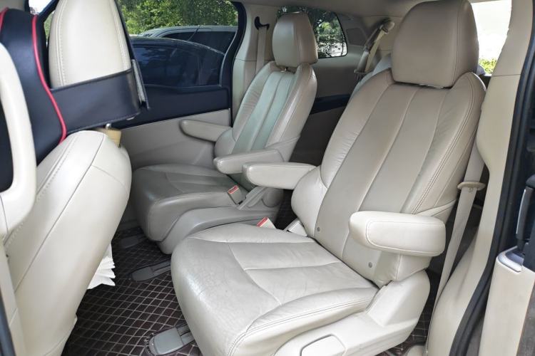 Used Buick GL8 2014 3.0L GT Luxury Business Haoya Edition Left Rear Seat