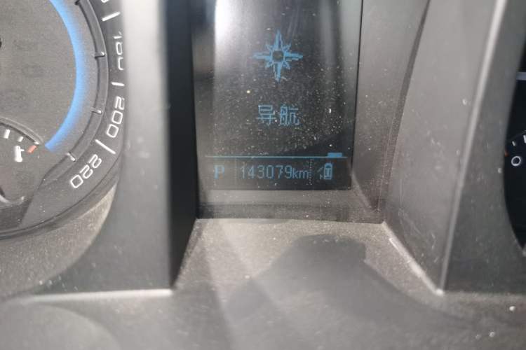 Used Buick GL8 2014 3.0L GT Luxury Business Haoya Edition Odometer Close Up