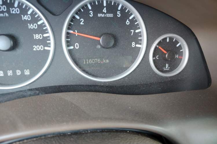 Used Buick GL8 2014 2.4L Comfort Edition Odometer Close Up