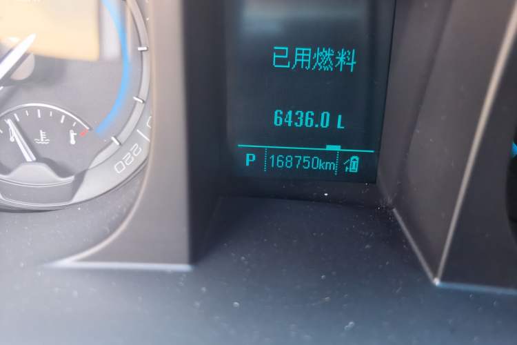 Used Buick GL8 2014 3.0L GT Luxury Business Haoya Edition Odometer Close Up