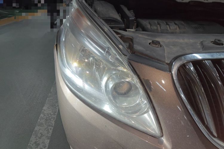 Used Buick GL8 2014 2.4L CT Luxury Business Comfort Edition Right Front Headlight