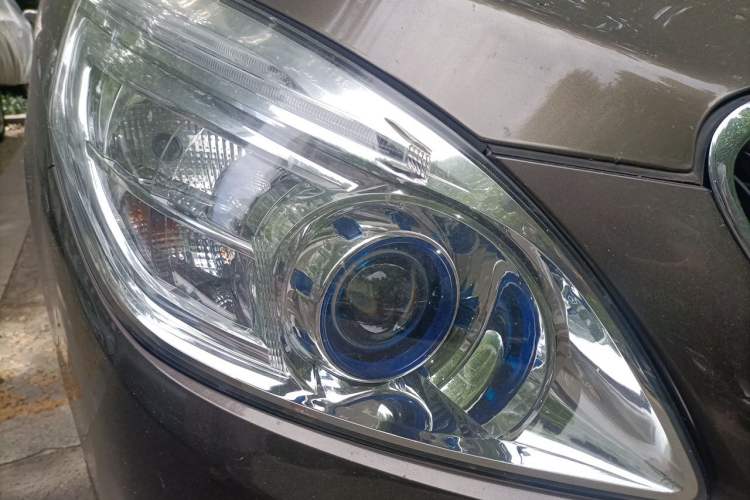Used Buick GL8 2014 3.0L XT Luxury Business Flagship Edition Right Front Headlight