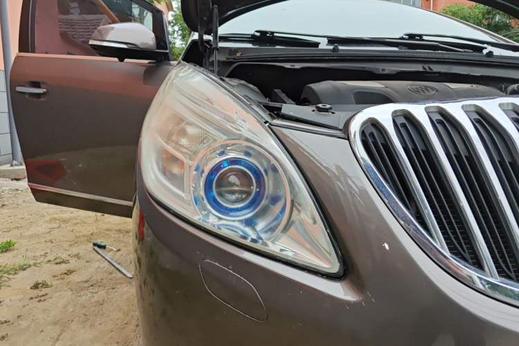 Used Buick GL8 2014 3.0L GT Luxury Business Haoya Edition Right Front Headlight