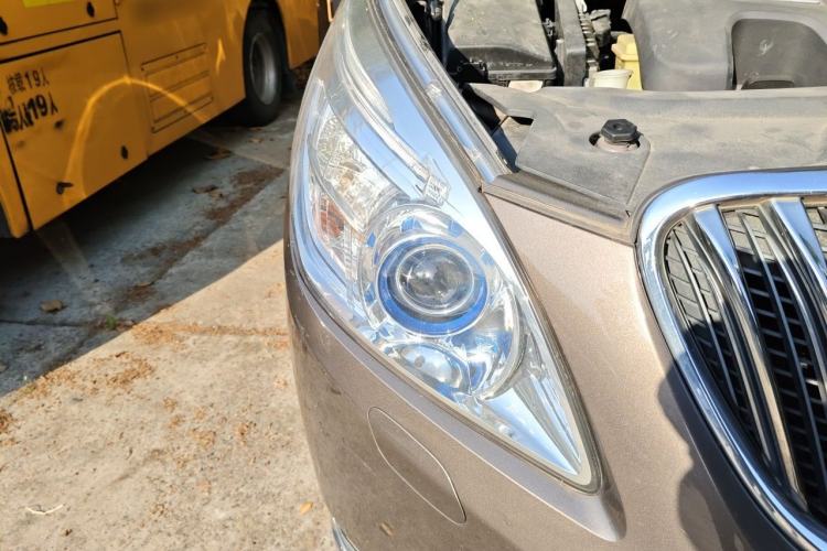 Used Buick GL8 2014 3.0L XT Luxury Business Flagship Edition Right Front Headlight