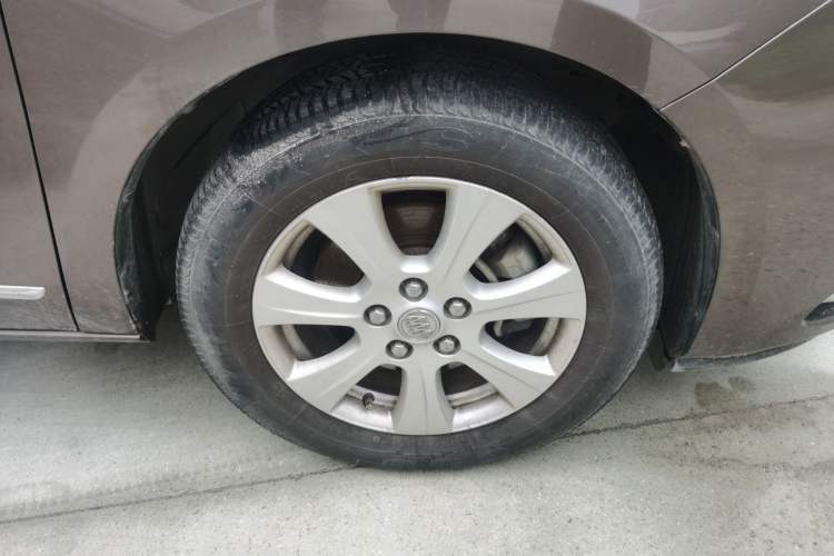 Used Buick GL8 2014 3.0L GT Luxury Business Haoya Edition Right Front Wheel Hub