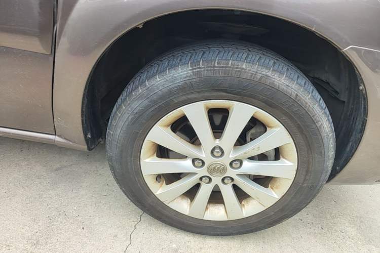 Used Buick GL8 2014 2.4L Classic Edition Right Front Wheel Hub