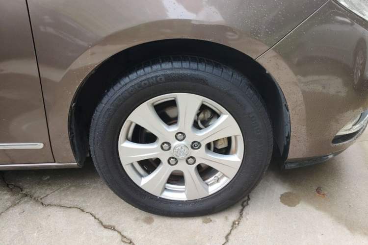 Used Buick GL8 2014 3.0L GT Luxury Business Haoya Edition Right Front Wheel Hub