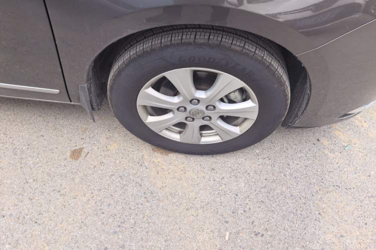 Used Buick GL8 2014 3.0L GT Luxury Business Haoya Edition Right Front Wheel Hub