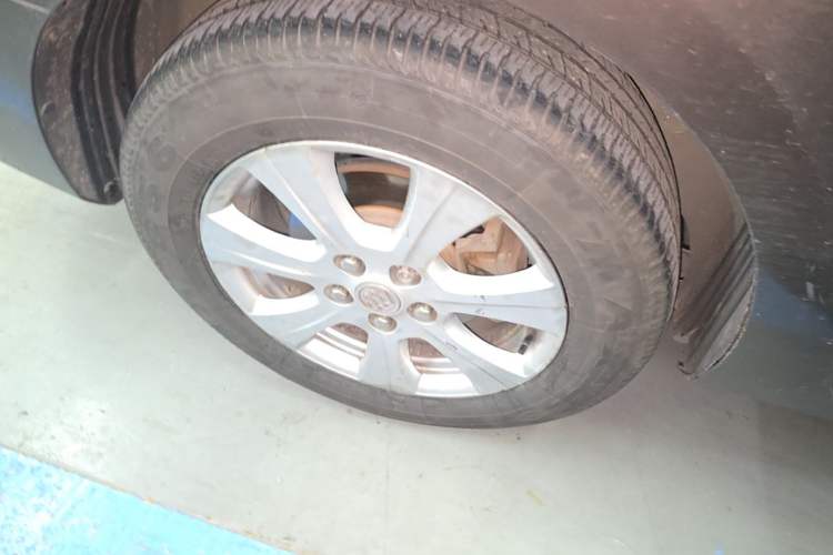 Used Buick GL8 2014 3.0L GT Luxury Business Haoya Edition Right Rear Wheel Hub