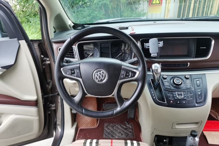 Used Buick GL8 2014 3.0L GT Luxury Business Haoya Edition Steering Wheel