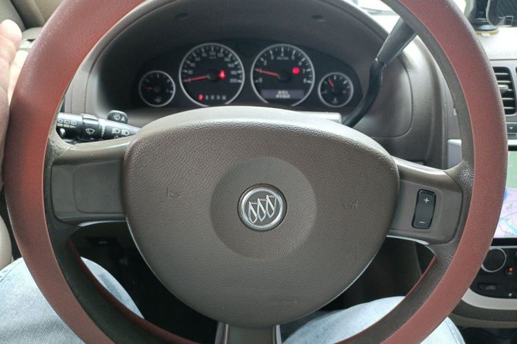 Used Buick GL8 2014 2.4L Classic Edition Steering Wheel