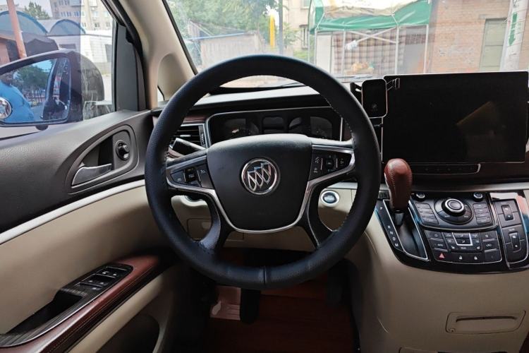 Used Buick GL8 2014 3.0L GT Luxury Business Haoya Edition Steering Wheel