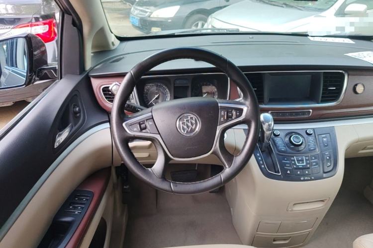 Used Buick GL8 2014 3.0L GT Luxury Business Haoya Edition Steering Wheel