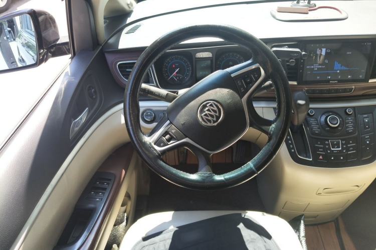 Used Buick GL8 2014 3.0L GT Luxury Business Haoya Edition Steering Wheel