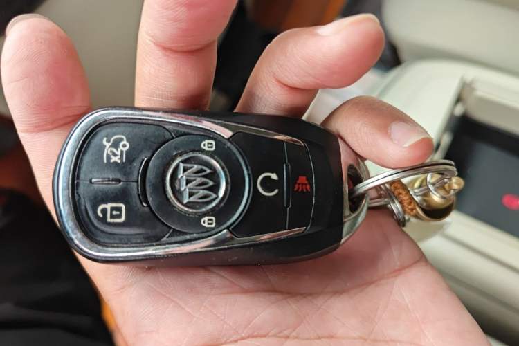 Used Buick GL8 2014 3.0L GT Luxury Business Haoya Edition Vehicle Key