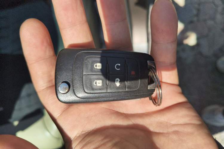 Used Buick GL8 2014 3.0L GT Luxury Business Haoya Edition Vehicle Key
