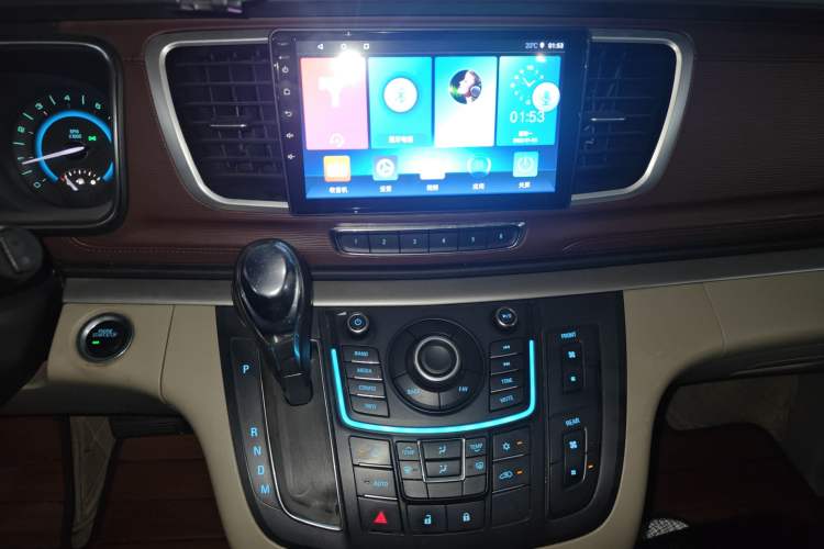 Used Buick GL8 2015 2.4L Luxury Business Premium Edition Audio And AC Panel