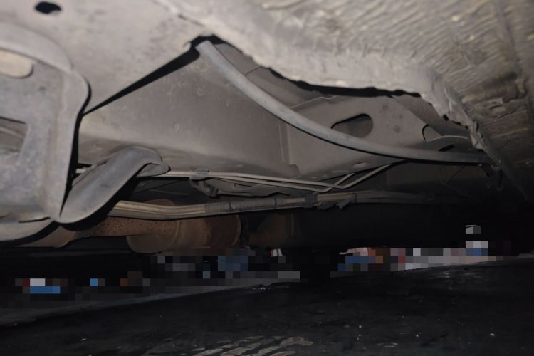 Used Buick GL8 2015 2.4L Luxury Business Premium Edition Chassis Front Left