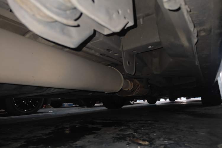 Used Buick GL8 2015 2.4L Luxury Business Premium Edition Chassis Rear Right
