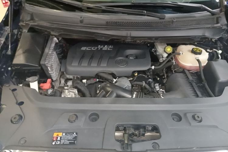Used Buick GL8 2015 2.4L Luxury Business Premium Edition Engine Bay