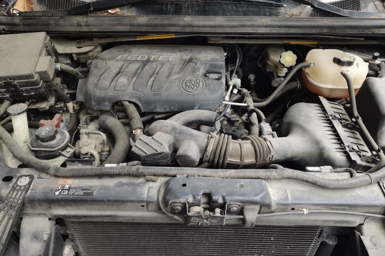 Used Buick GL8 2015 2.4L Luxury Business Premium Edition Engine Bay