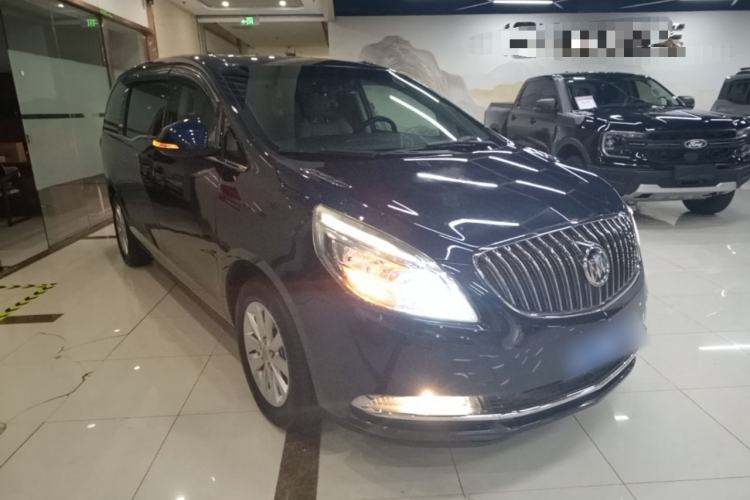 Used Buick GL8 2015 2.4L Luxury Business Premium Edition Front Right 45 Deg
