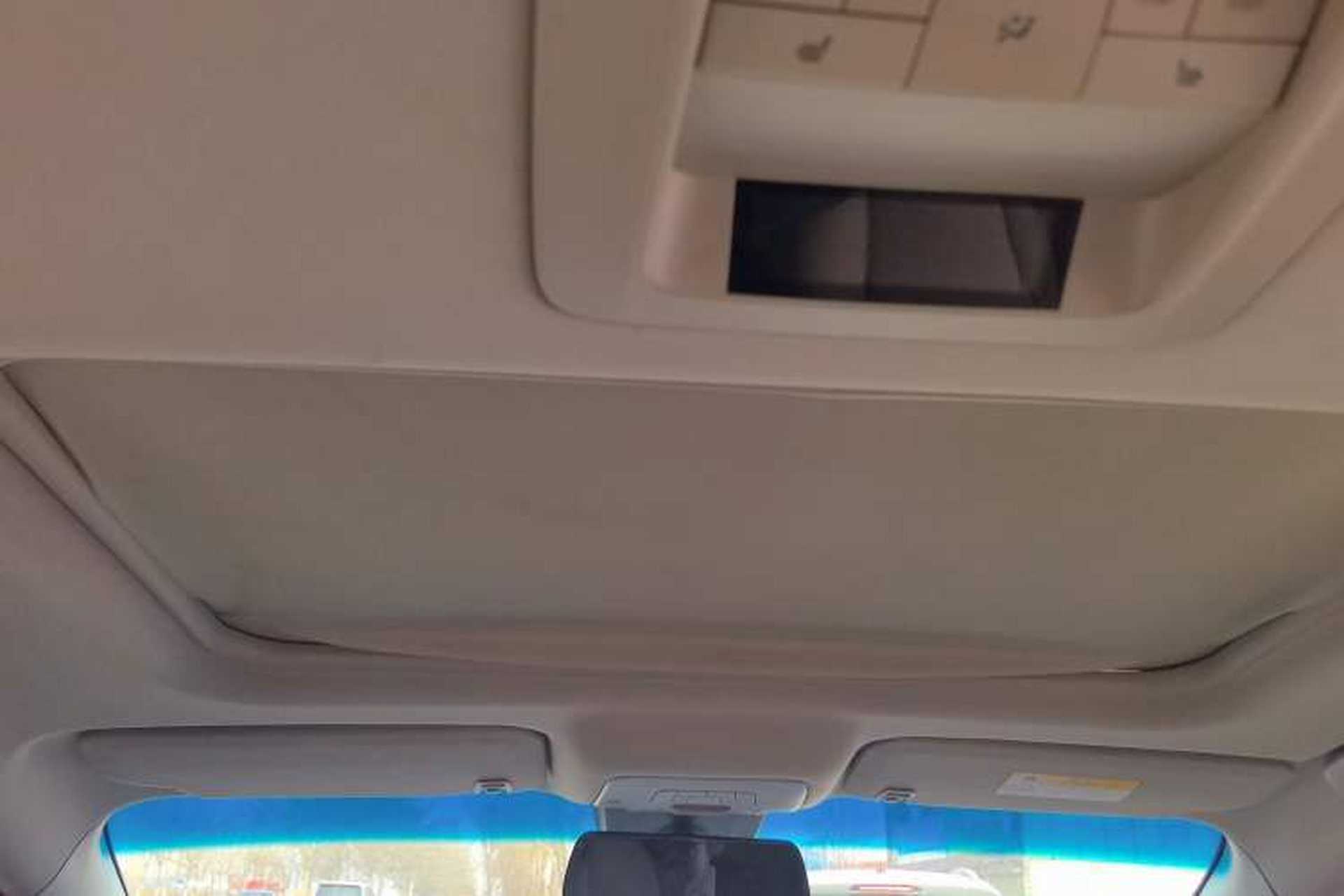 Used Buick GL8 2015 2.4L Luxury Business Premium Edition Headliner
