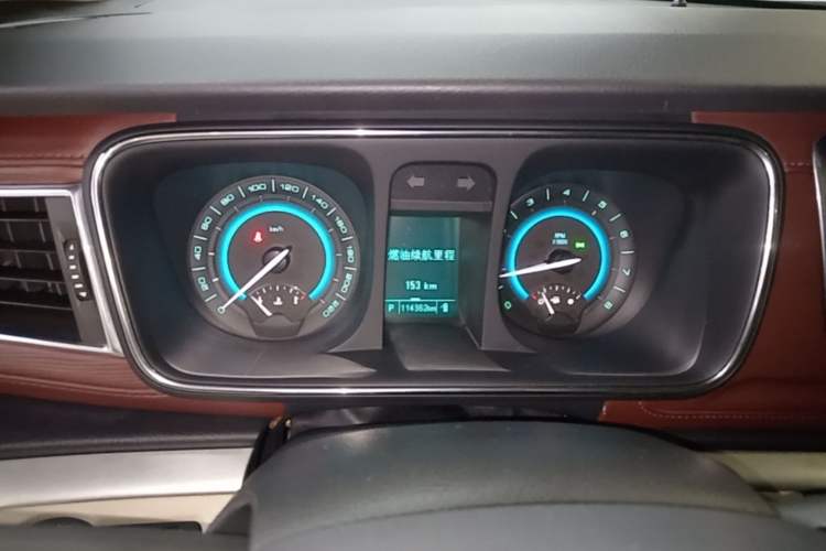 Used Buick GL8 2015 2.4L Luxury Business Premium Edition Instrument Cluster