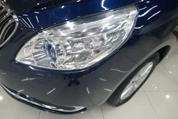 Used Buick GL8 2015 2.4L Luxury Business Premium Edition Left Front Headlight