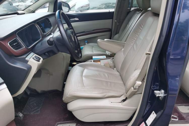 Used Buick GL8 2015 2.4L Luxury Business Premium Edition Left Front Seat