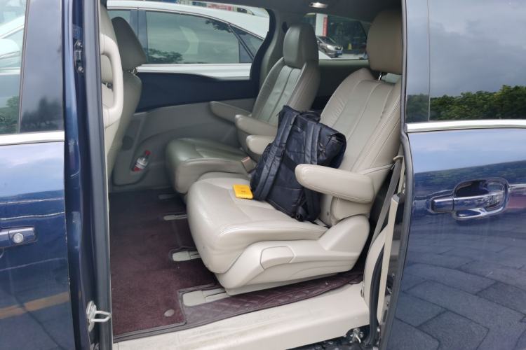 Used Buick GL8 2015 2.4L Luxury Business Premium Edition Left Rear Seat