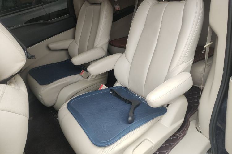 Used Buick GL8 2015 2.4L Luxury Business Premium Edition Left Rear Seat