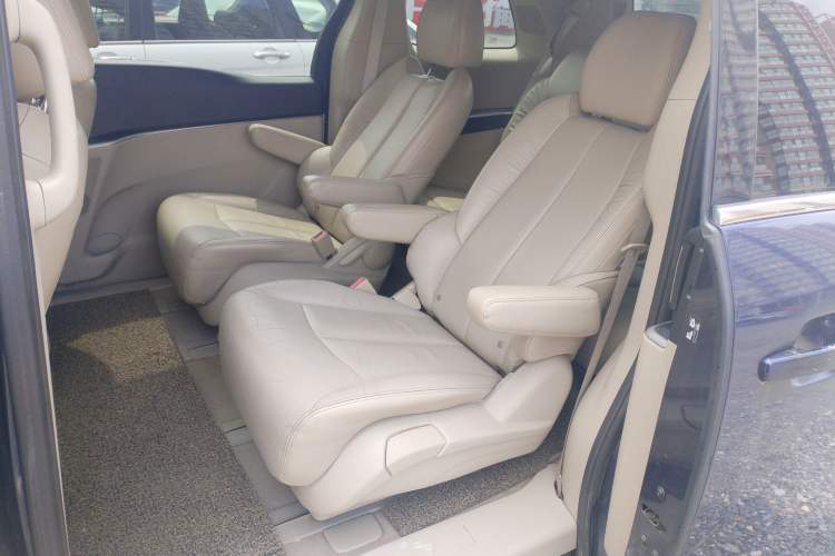 Used Buick GL8 2015 2.4L Luxury Business Premium Edition Left Rear Seat