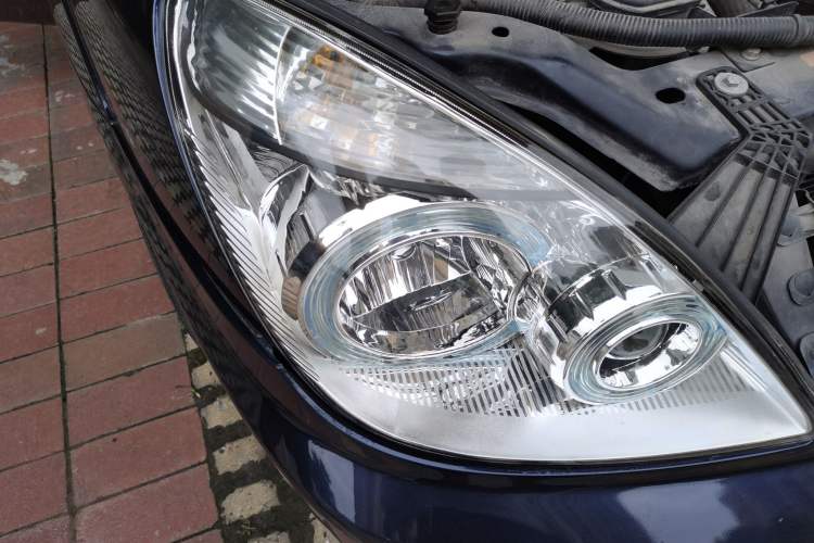 Used Buick GL8 2015 2.4L Luxury Business Premium Edition Right Front Headlight