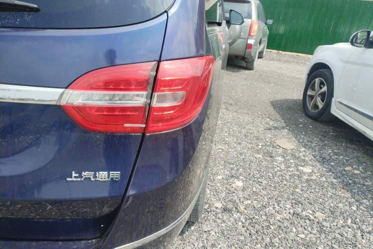 Used Buick GL8 2015 2.4L Luxury Business Premium Edition Right Rear Taillight