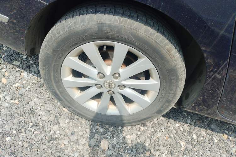 Used Buick GL8 2015 2.4L Luxury Business Premium Edition Right Rear Wheel Hub