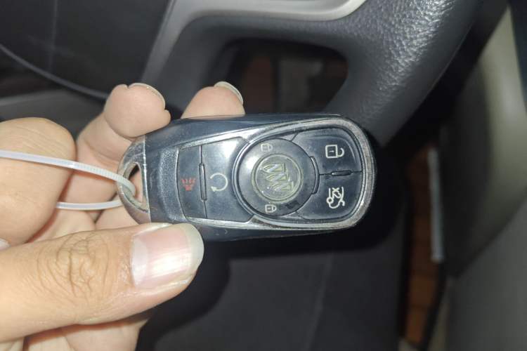 Used Buick GL8 2015 2.4L Luxury Business Premium Edition Vehicle Key