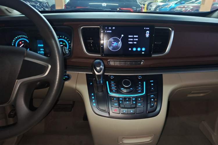 Used Buick GL8 2015 2.4L Luxury Business Premium Edition Audio And AC Panel