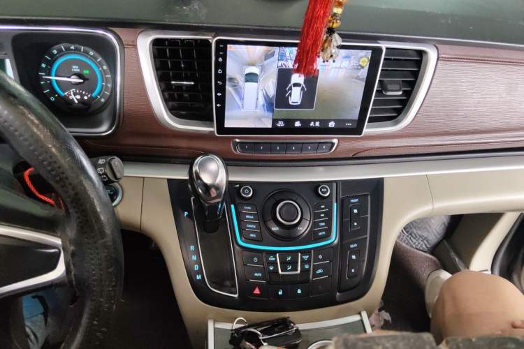 Used Buick GL8 2015 2.4L Luxury Business Premium Edition Audio And AC Panel