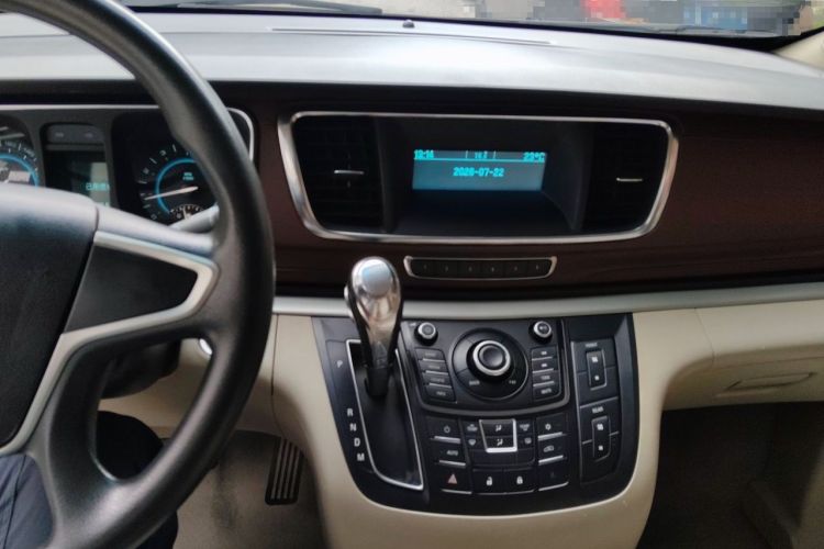 Used Buick GL8 2015 2.4L Luxury Business Premium Edition Audio And AC Panel